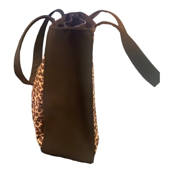 Woman’s leopard tote bag by MODA BELLA - Picture 6 of 11